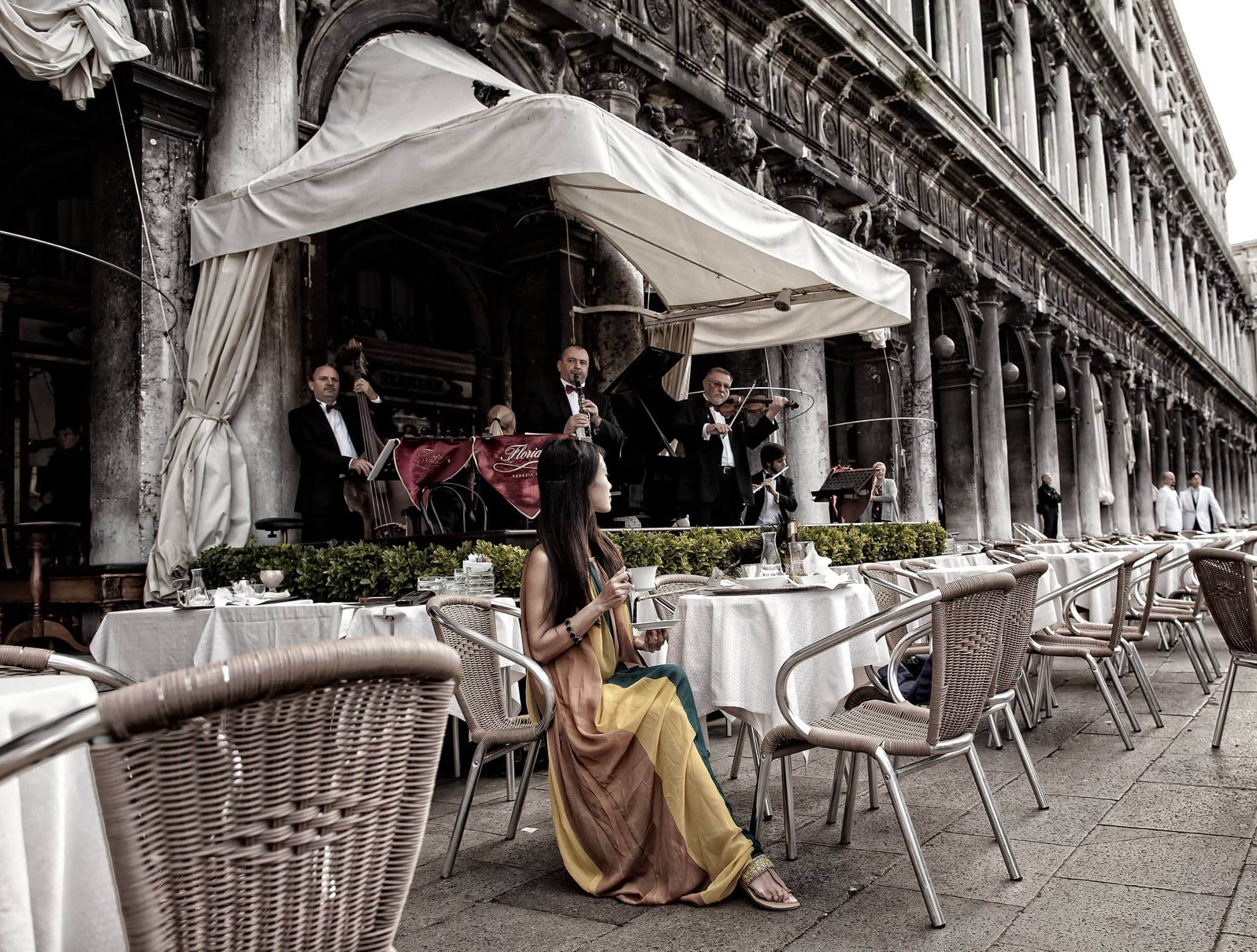 THE 7 BEST SPOTS TO TAKE PICTURES IN & AROUND VENICE | We Are Travel Girls