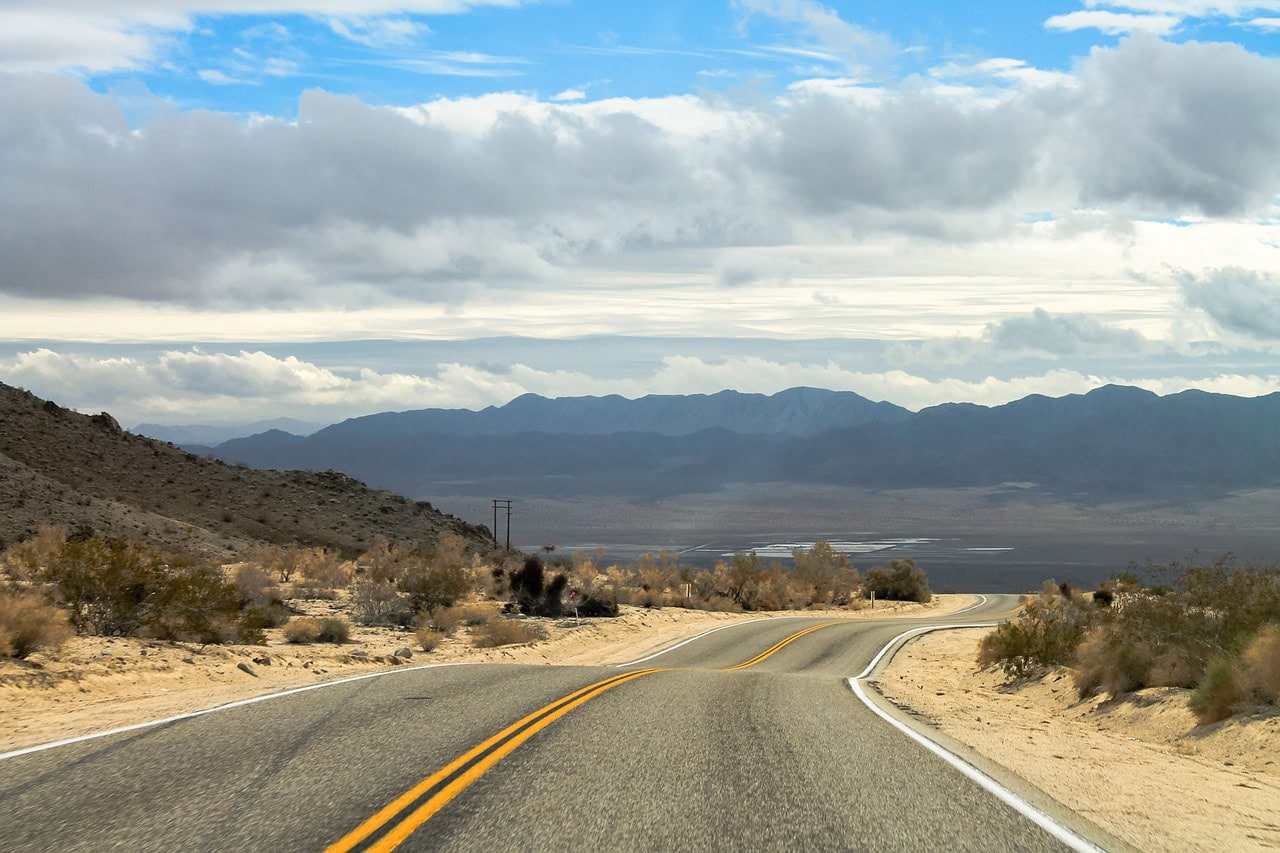 Top 10 Budget Travel Tips and Tricks You Need to Keep In Mind