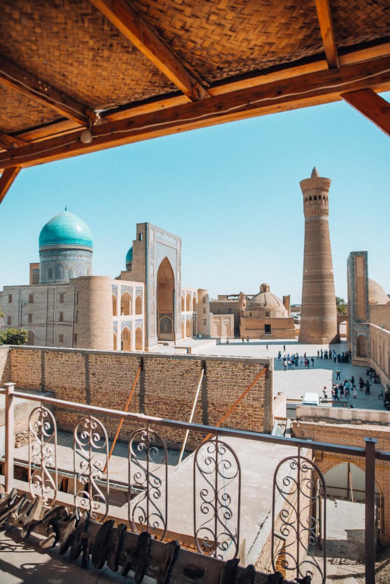 A COMPLETE GUIDE TO TRAVELING IN UZBEKISTAN (AND WHY YOU SHOULD ABSOLUTELY DO IT)