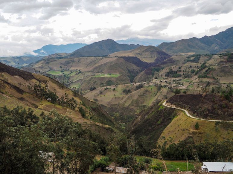 How To Solo Hike The Quilotoa Loop In Ecuador | We Are Travel Girls