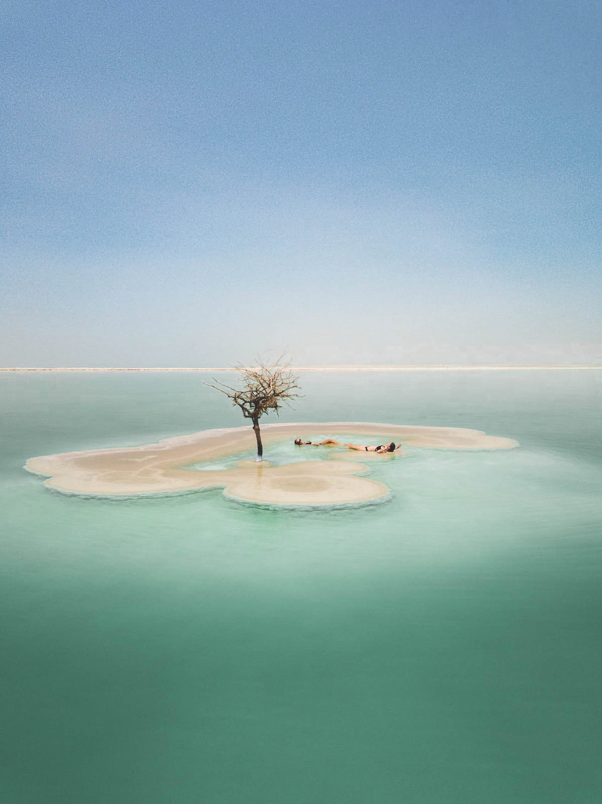 How to get a picture of a salt island in the Dead Sea
